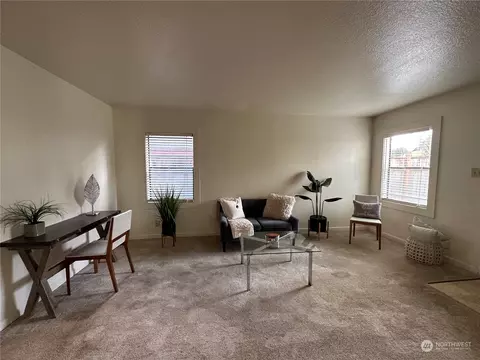 2223 Baker Ave, Everett, WA 98201 photo 2