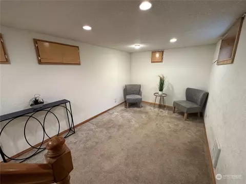 2223 Baker Ave, Everett, WA 98201 photo 8