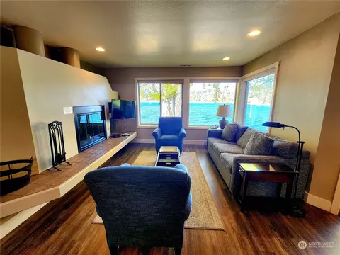 1 Beach 570 E, Manson, WA 98831