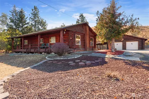 2879 Malaga Alcoa Hwy, Malaga, WA 98828