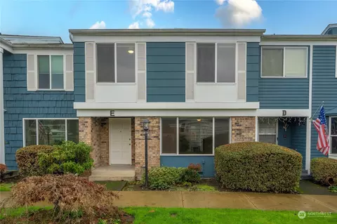 8612 Onyx Dr SW #E, Lakewood, WA 98498