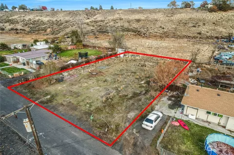 4567 Robinson Rd NE, Moses Lake, WA 98837