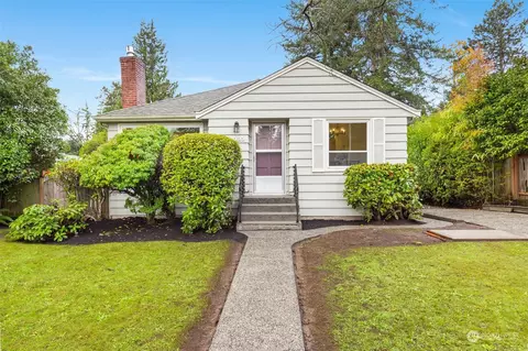 11333 35th Ave NE, Seattle, WA 98125