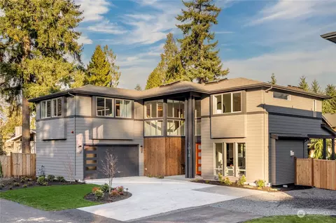 7018 125th Ln NE, Kirkland, WA 98033