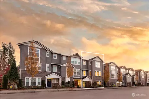 23947 SE 45th Ter, Issaquah, WA 98029