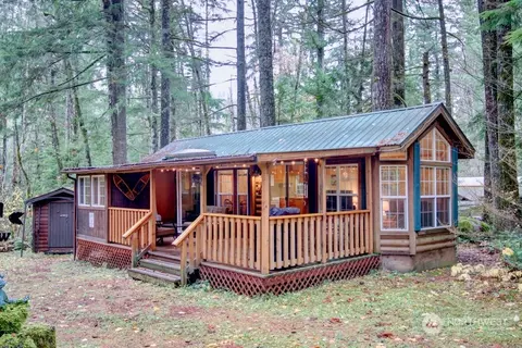 7 7 Big Tree Dr, Deming, WA 98244