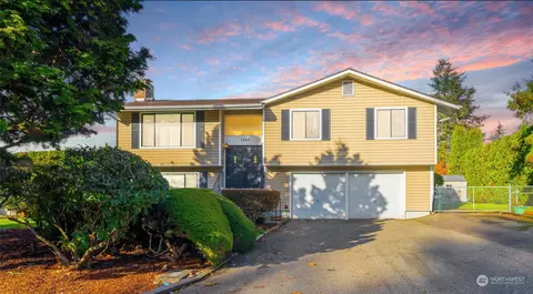 1307 Tule Lake Rd S, Tacoma, WA 98444