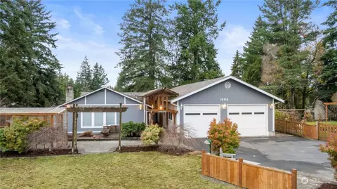 18320 40th Ave W, Lynnwood, WA 98037