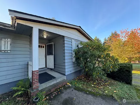 4421 S 146th St, Tukwila, WA 98168
