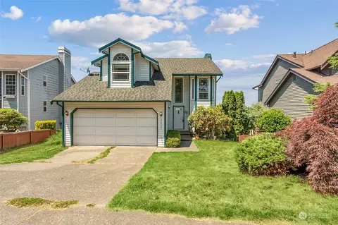 27923 22nd Ave S, Federal Way, WA 98003