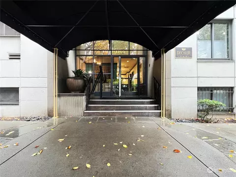 1105 Spring St #1101, Seattle, WA 98104