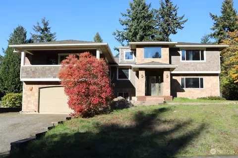 310 SW 203rd St, Normandy Park, WA 98166