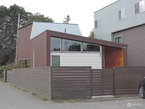 955 N 102nd St, Seattle, WA 98133