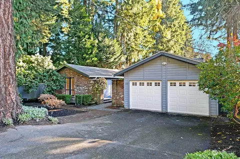 3547 NE 187th St, Lake Forest Park, WA 98155