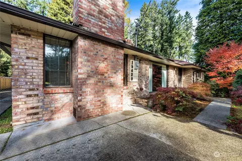 15420 SE 142nd Pl, Renton, WA 98059