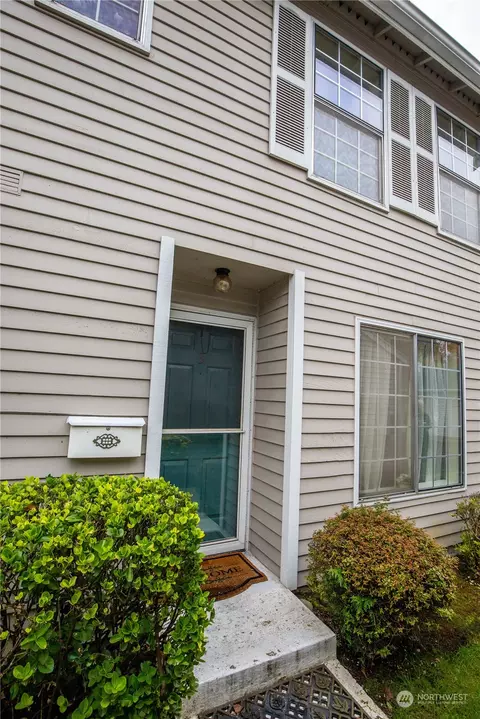 23959 58th Ct S #C3, Kent, WA 98032