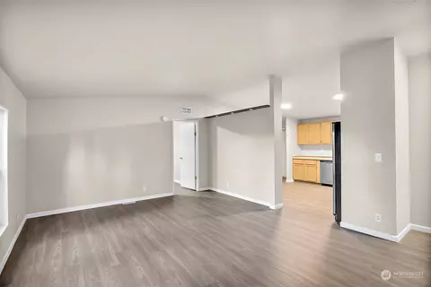 14418 215th Ave E, Bonney Lake, WA 98391 photo 3