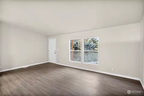 14418 215th Ave E, Bonney Lake, WA 98391 photo 5