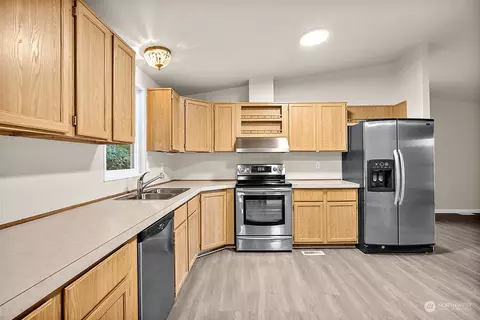 14418 215th Ave E, Bonney Lake, WA 98391 photo 10