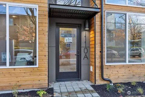 1110 33rd Ave #A, Seattle, WA 98122