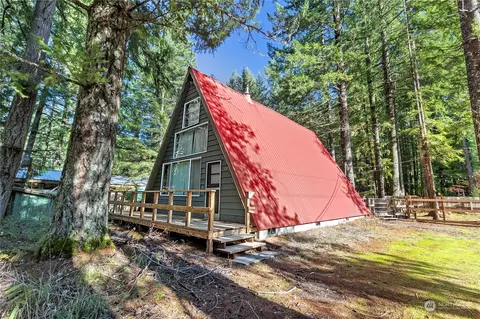 132 Cowlitz View Dr, Packwood, WA 98361