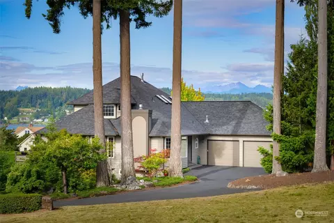 17660 Fjord Dr NE, Poulsbo, WA 98370