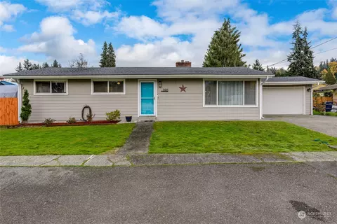 3913 SE 11th St, Renton, WA 98058