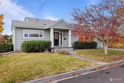 1220 SE Sky Ave, College Place, WA 99324