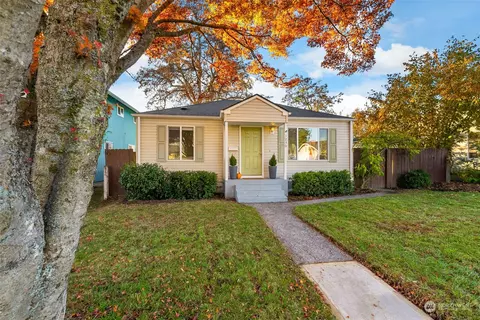 1230 S Ridgewood Ave, Tacoma, WA 98405