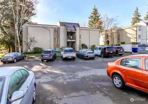 14665 NE 34th Street Ct #B-19, Bellevue, WA 98007
