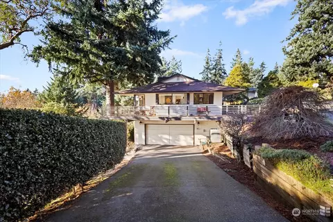 1977 SW Hillcrest Rd, Burien, WA 98166