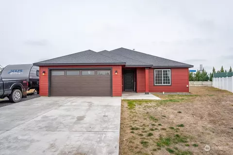 3300 W Crabapple Ct, Moses Lake, WA 98837