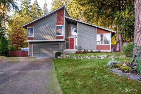 2904 24th Avenue Ct SE, Puyallup, WA 98374