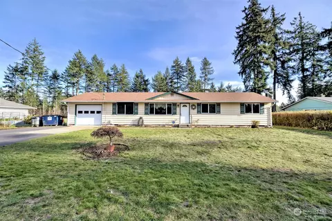 281 E Woodland Dr, Shelton, WA 98584