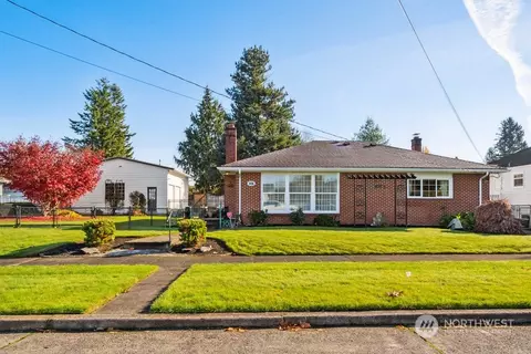 2007 Park, Enumclaw, WA 98022