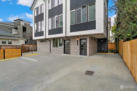 716 N Motor Pl #C, Seattle, WA 98103