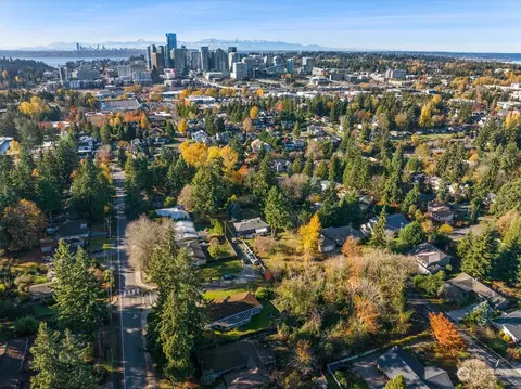 Undisclosed, Bellevue, WA 98005