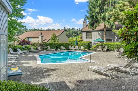 3518 109th Pl NE #331, Bellevue, WA 98004