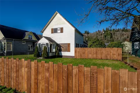 2415 Simpson Ave, Hoquiam, WA 98550