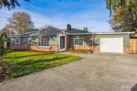 111 115th St E, Tacoma, WA 98445