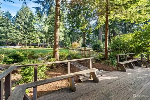 10805 Pioneer Dr, Anderson Island, WA 98303