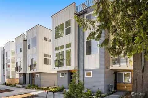 9215 B 14th Ave NW, Seattle, WA 98117