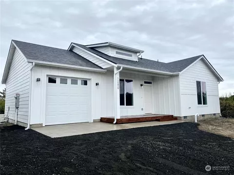 802 Tyee Ct SW, Ocean Shores, WA 98569