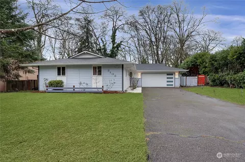 8408 59th Ave SW, Lakewood, WA 98499