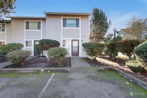 10521 SE 252nd St #P5, Kent, WA 98030