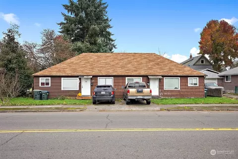 507 W Cherry St, Centralia, WA 98531