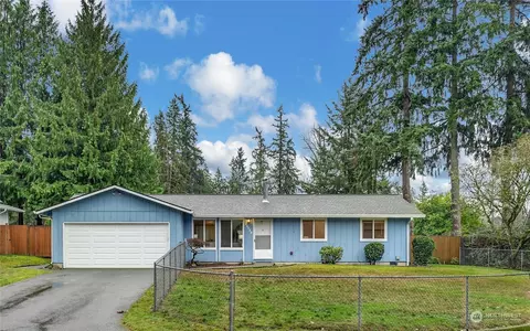 20639 NE 76th Pl, Redmond, WA 98053