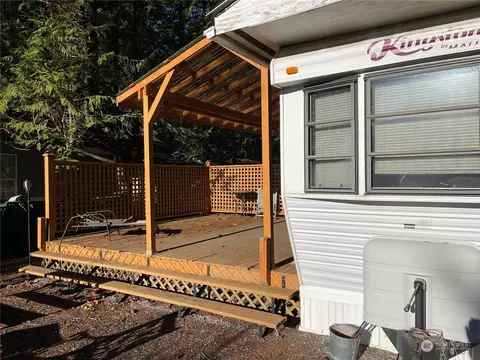 25 W Big River Blvd, Deming, WA 98244