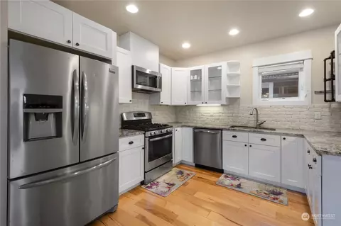 2422 Maple St, Everett, WA 98201 photo 9