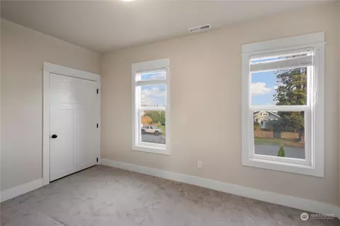 2422 Maple St, Everett, WA 98201 photo 17